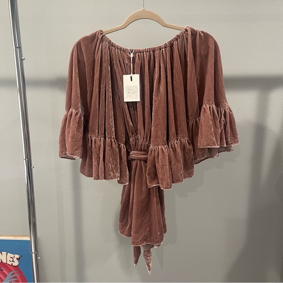 C/MEO Collective Off-Shoulder Velvet Playsuit – Size XS - Picture 5 of 6